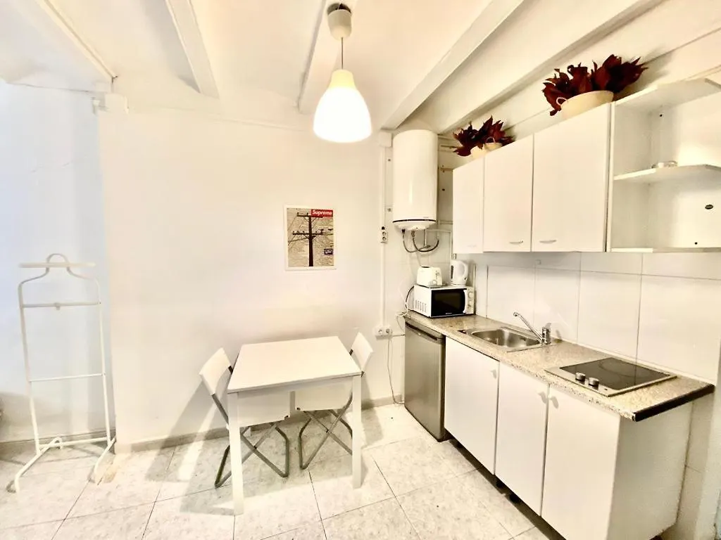Apartamento 031 Center Barca 3 1 Barcelona 0*,